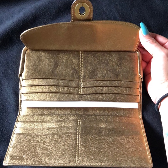 Wallet - Picture 2 of 4